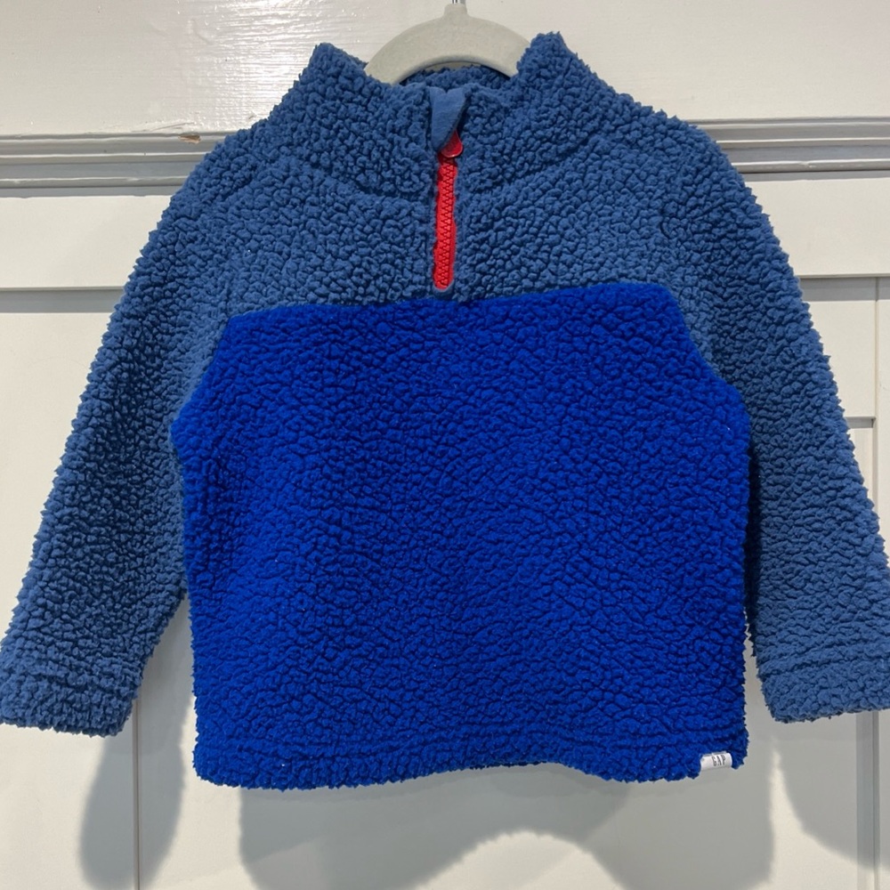 GAP baby boys 2T Blue and Red Fleece 1/4 zip